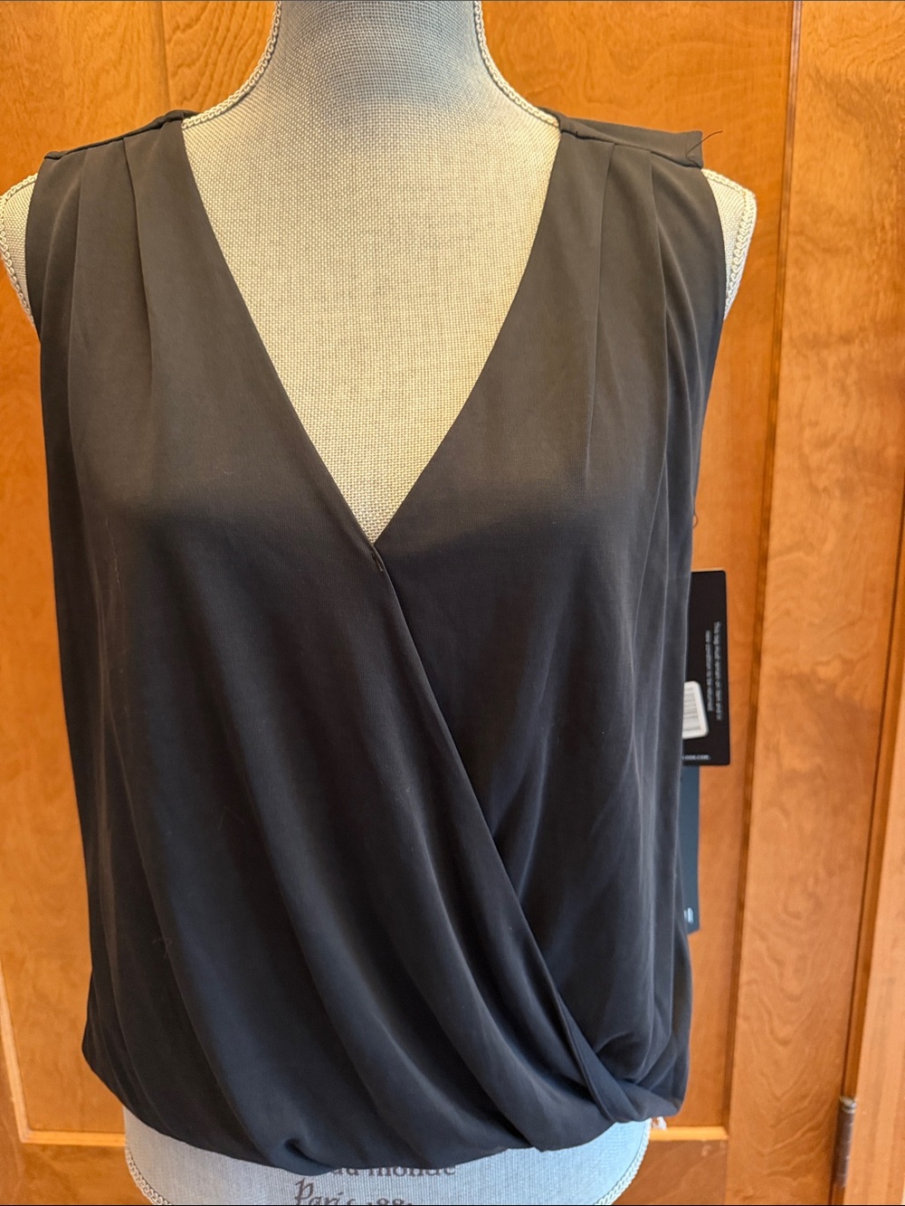 No. 11 Los Angeles Sleeveless Black Sleeveless Top sz XS